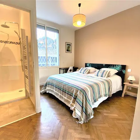 Viva Riviera Sunny 3 Bedrooms 2 Bathrooms Croisette